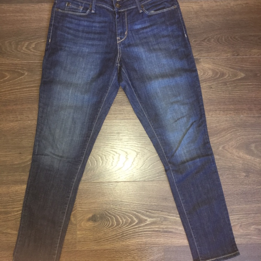 DENIZEN FROM LEVI’S - ANKE SKINNY BLUE JEANS